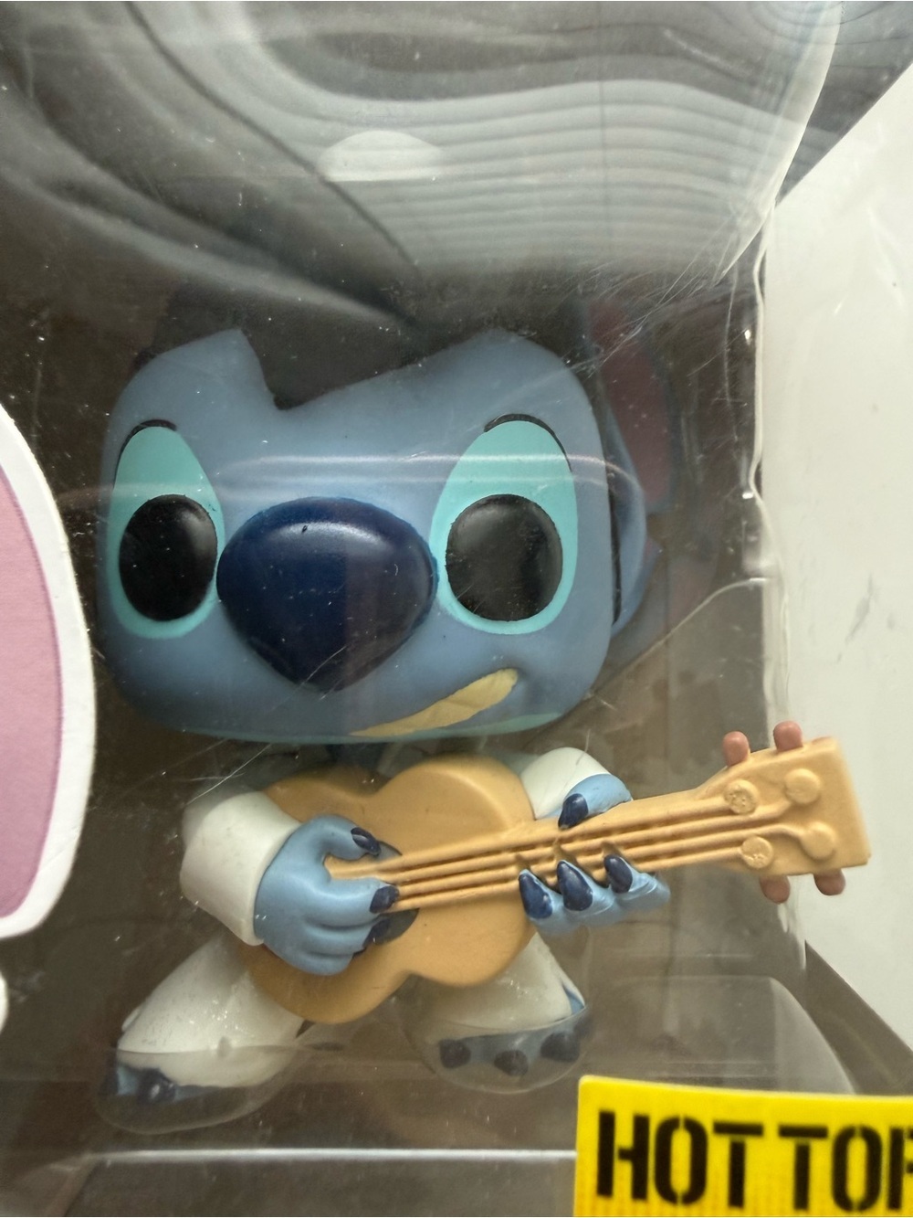 Exclusive Funko Elvis Stitch Vinyl Figure - Blue & Tan #127 - Picture 2 of 7